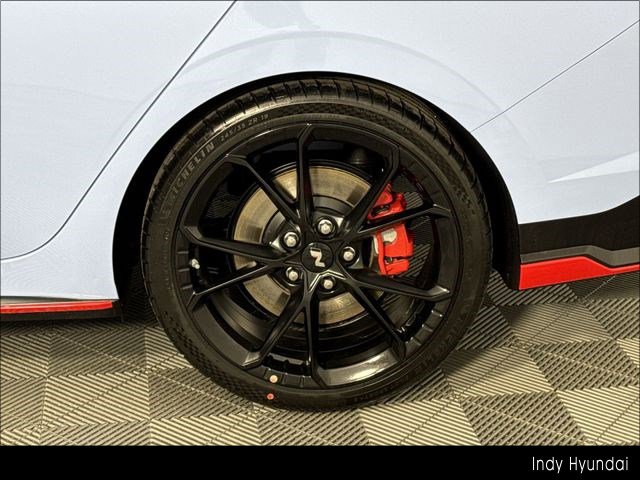 Certified 2025 Hyundai Elantra N image 17