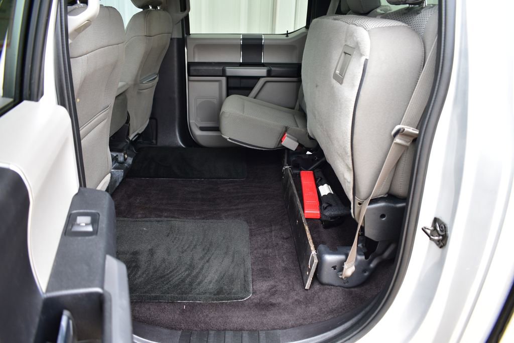 Used 2017 Ford F150 XLT image 24