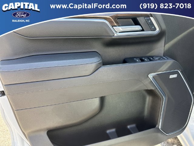 Used 2025 Chevrolet Silverado 1500 LT Trail Boss w/ Convenience Package II AWD/4WD image 20
