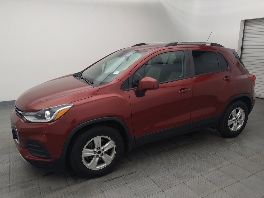 Used 2021 Chevrolet Trax LT image 2