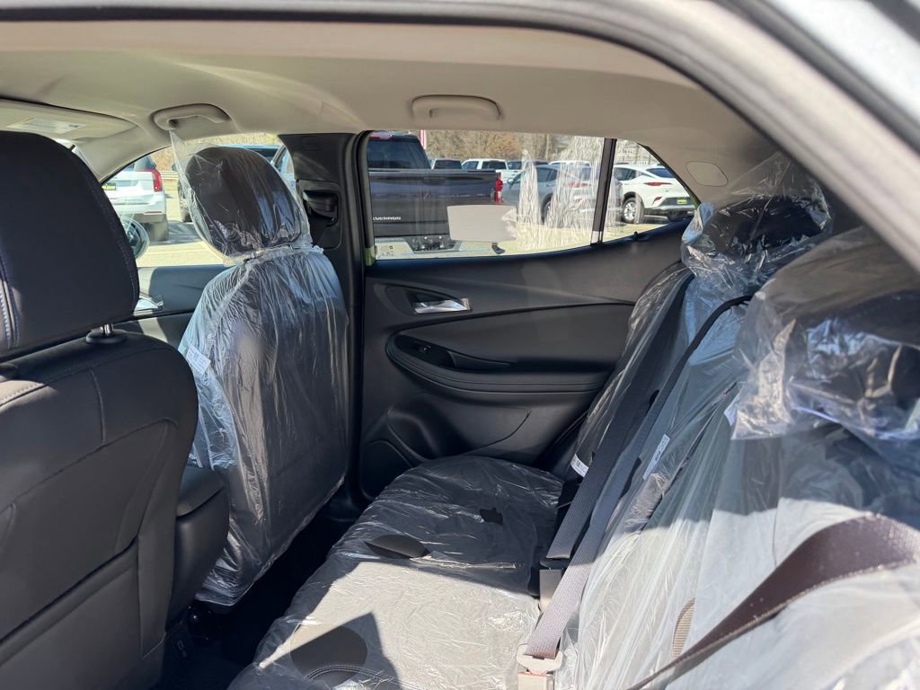 New 2026 Buick Encore GX Sport Touring AWD/4WD image 11