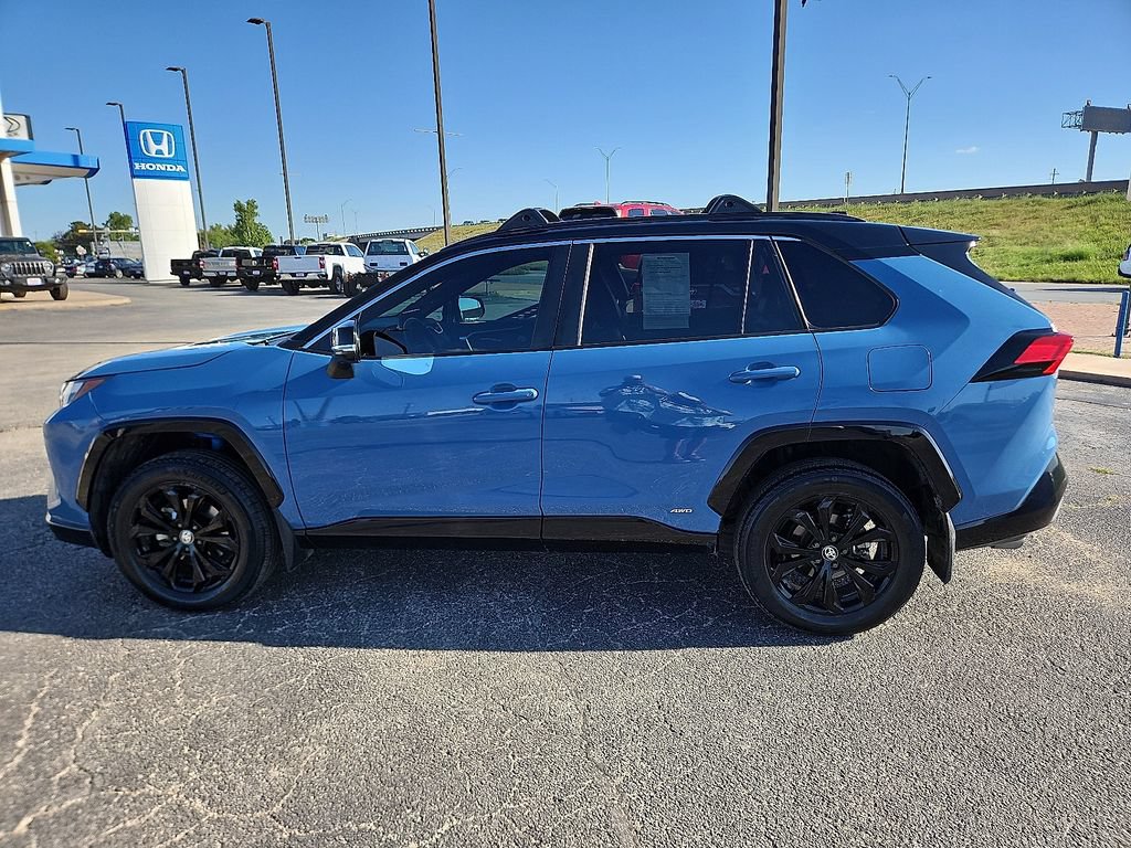Used 2023 Toyota RAV4 XSE AWD/4WD image 3