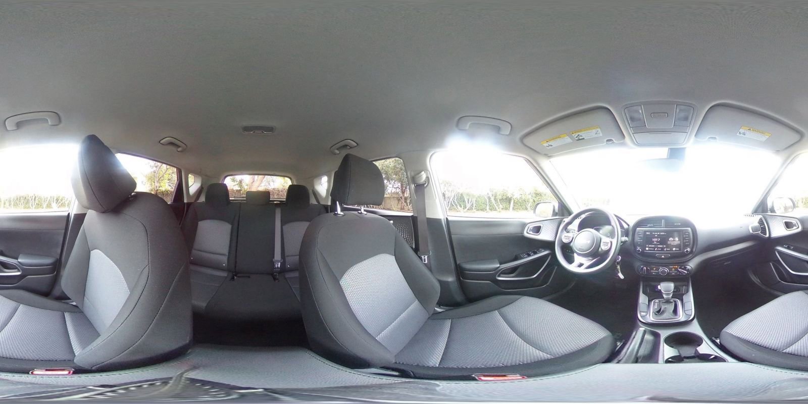 Used 2025 Kia Soul LX w/ LX Technology Package image 40