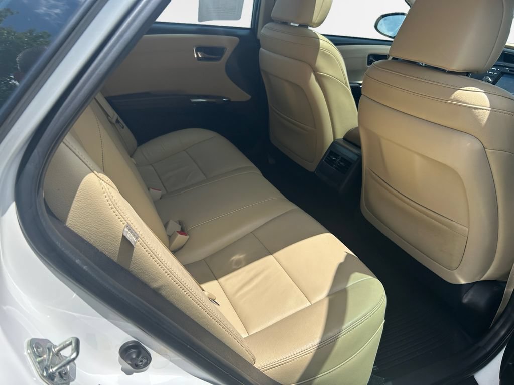 Used 2018 Toyota Avalon XLE Premium w/ Carpet Mat Package FWD image 29