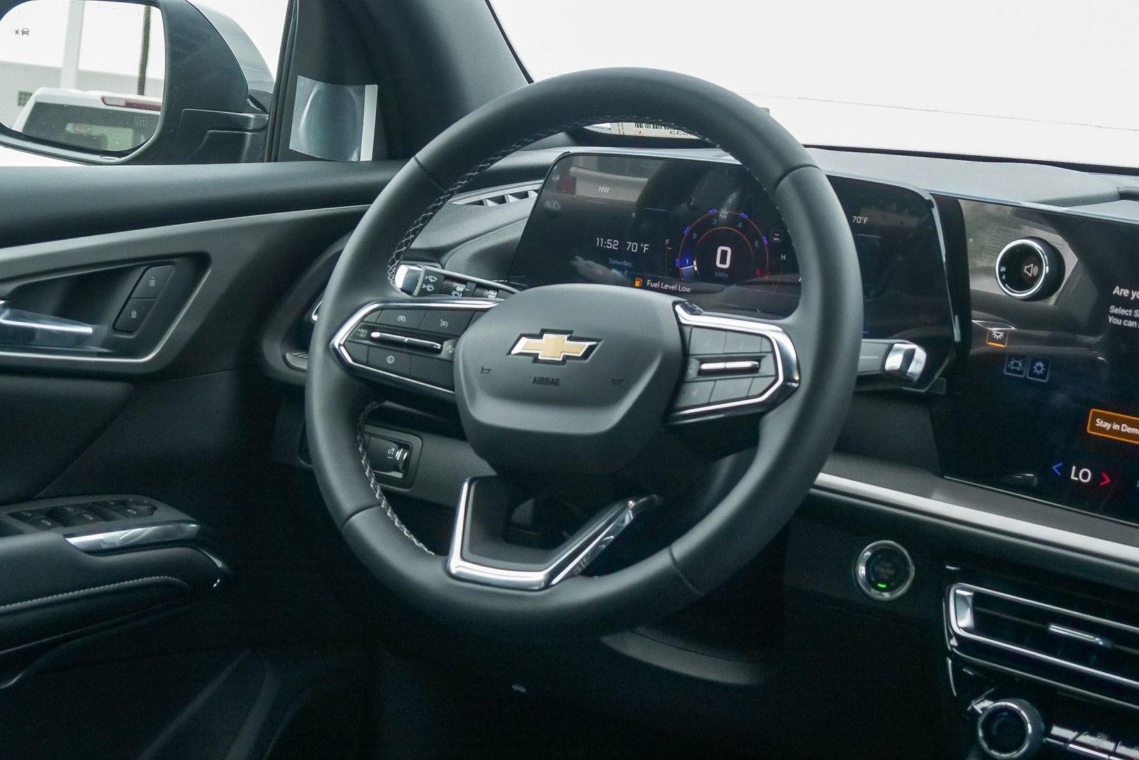 New 2026 Chevrolet Traverse LT w/ Driver Confidence Package FWD image 16