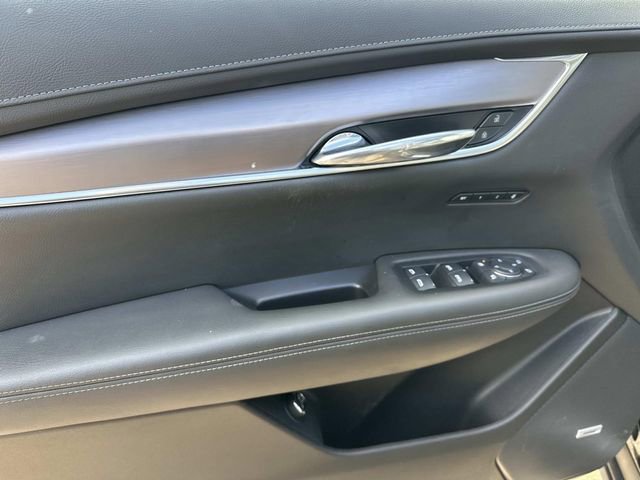Used 2024 Cadillac XT6 Luxury AWD/4WD image 15