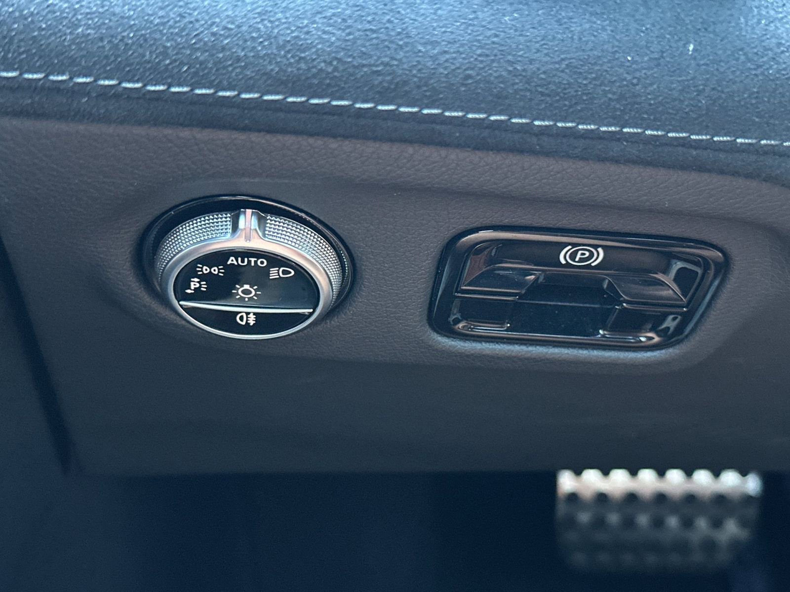 Certified 2023 Mercedes-Benz EQE AMG 4MATIC Sedan image 31