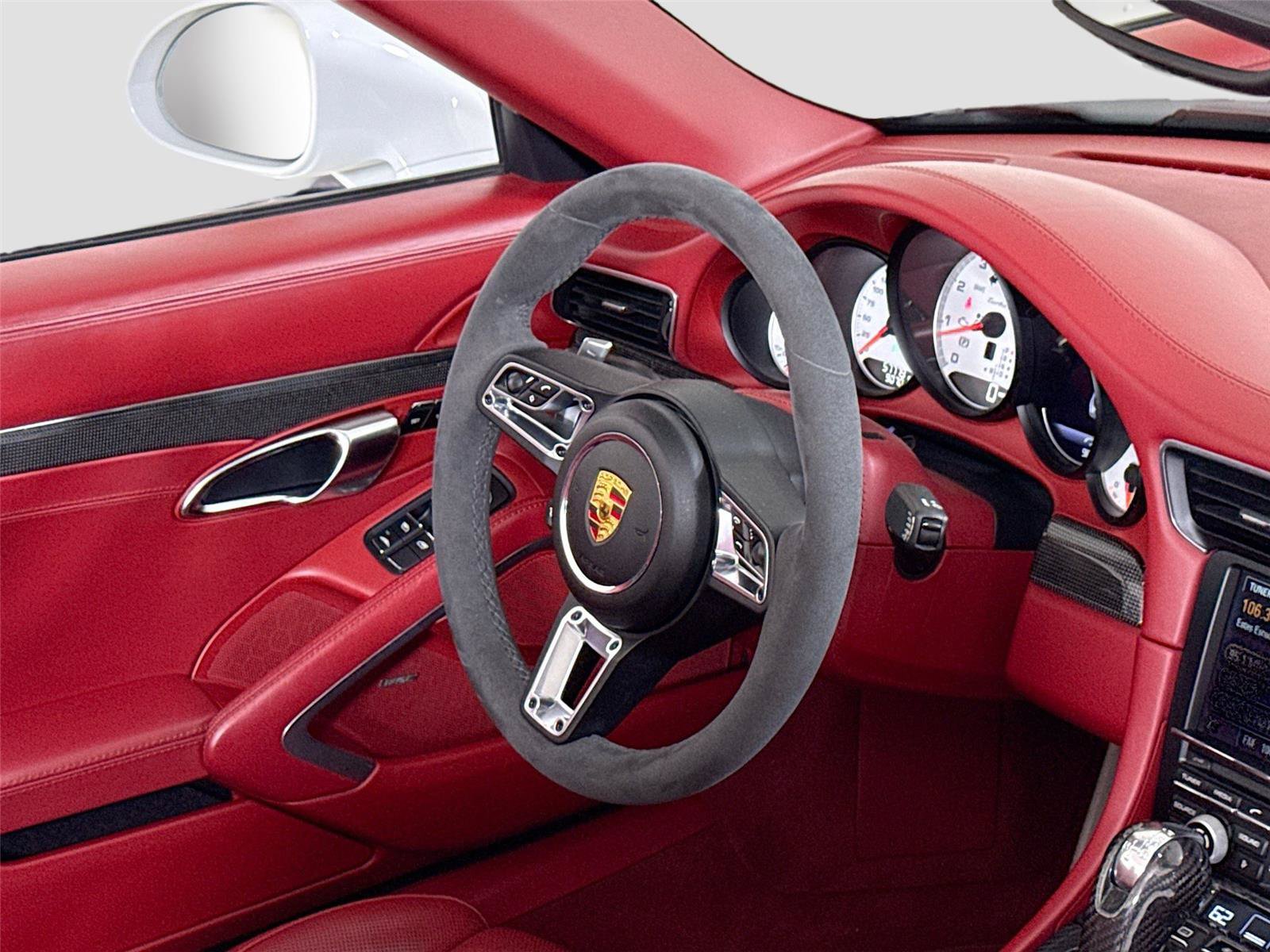 Used 2015 Porsche 911 Turbo S AWD/4WD image 32