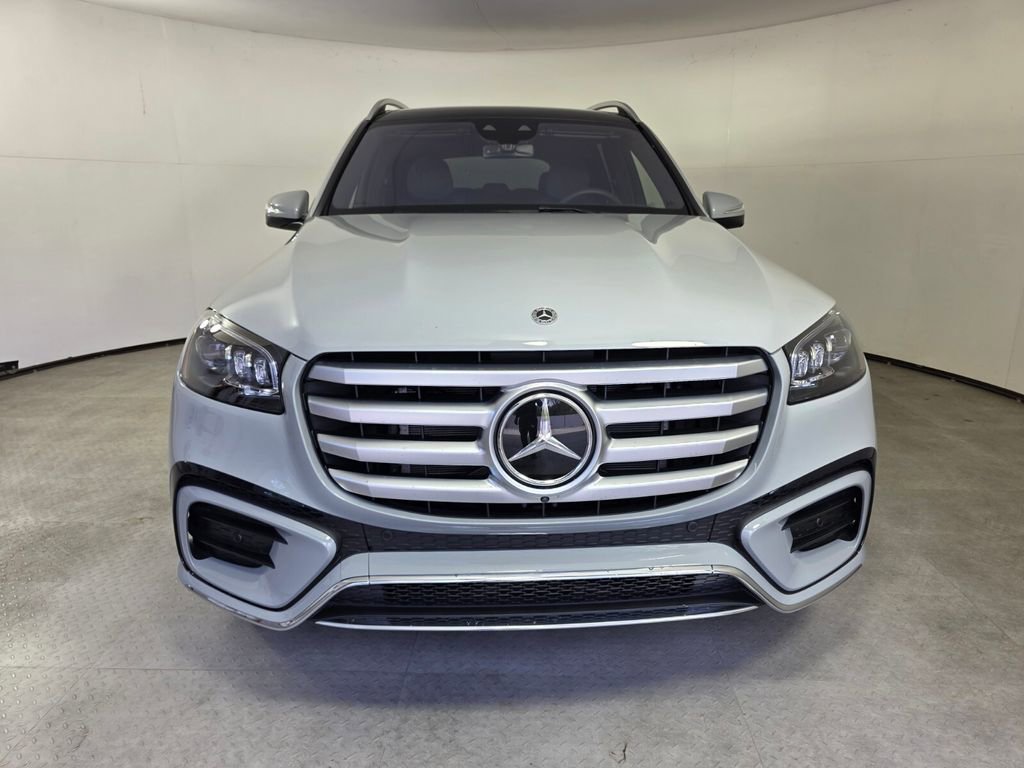 New 2026 Mercedes-Benz GLS 580 4MATIC image 2