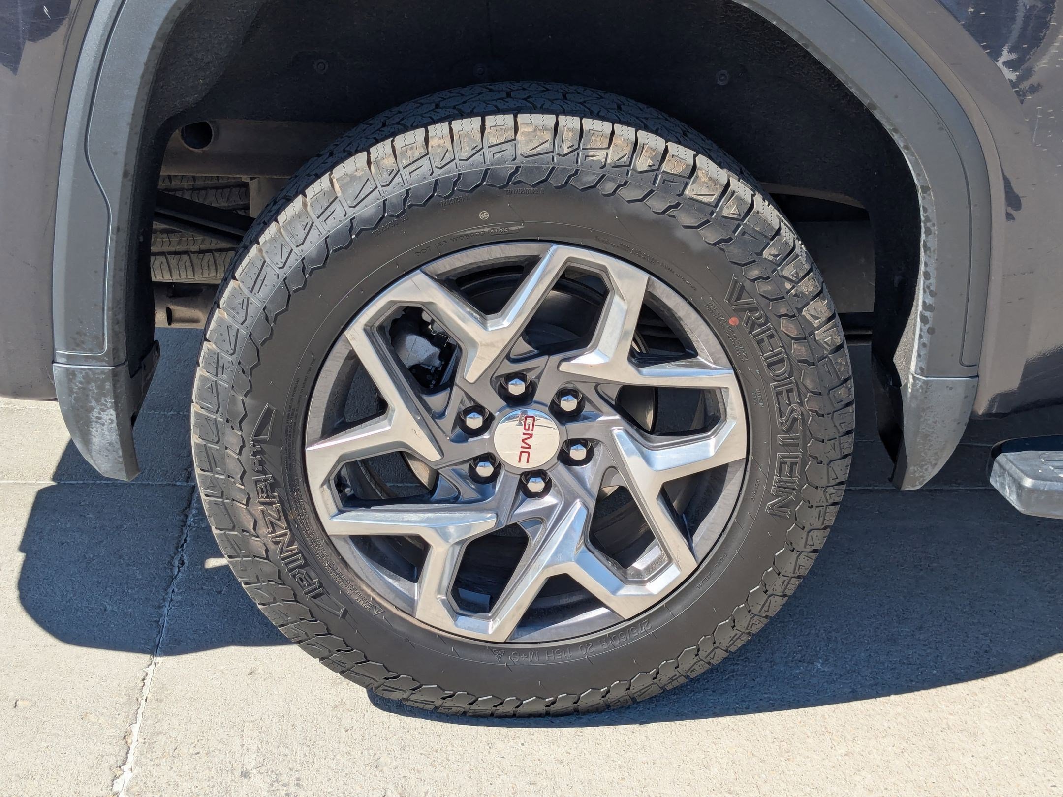 Used 2022 GMC Sierra 1500 SLT w/ X31 Off-Road Package image 13