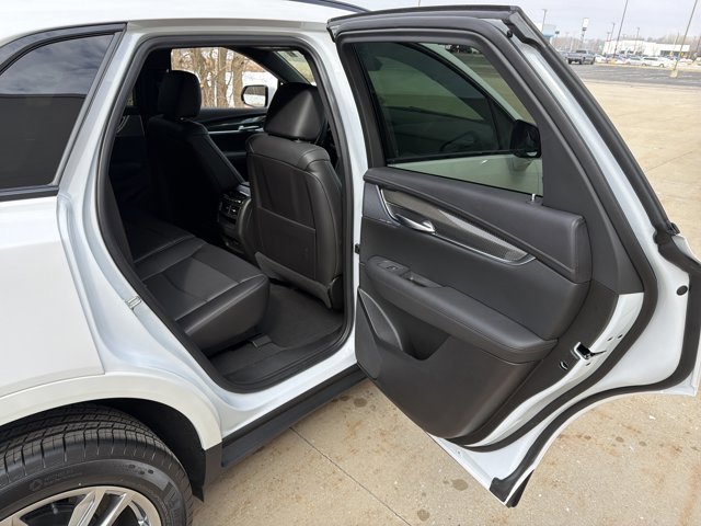 New 2026 Cadillac XT5 Sportv w/ LPO, Floor Liner Package image 27