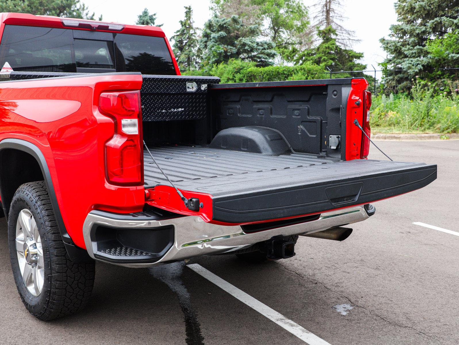 Used 2022 Chevrolet Silverado 2500 LTZ AWD/4WD image 9