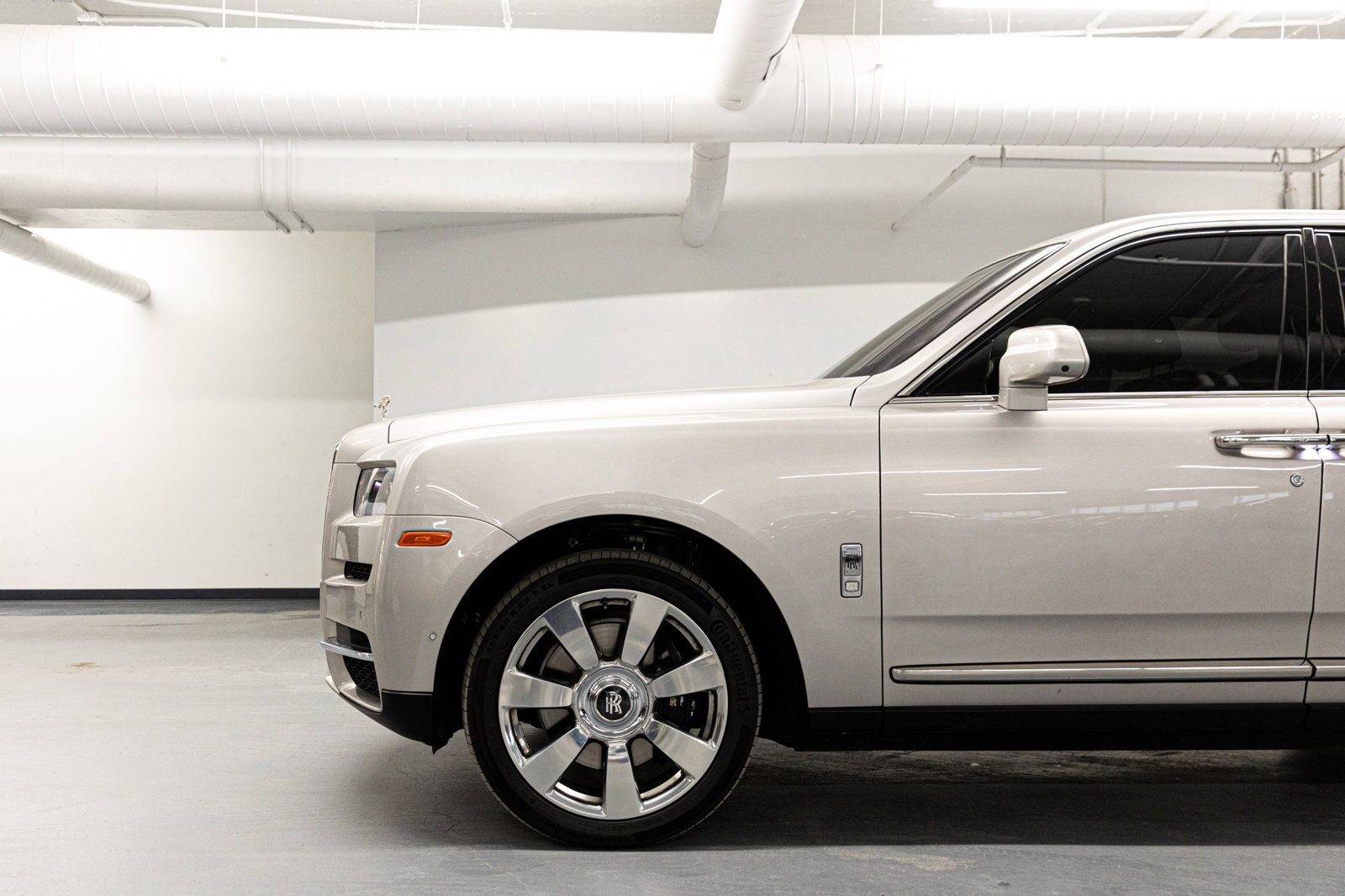 Used 2020 Rolls-Royce Cullinan image 10