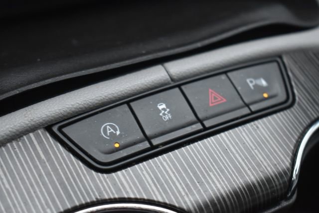 Used 2020 GMC Acadia SLT image 31