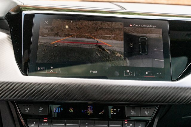 Used 2023 Audi e-tron GT Prestige image 16