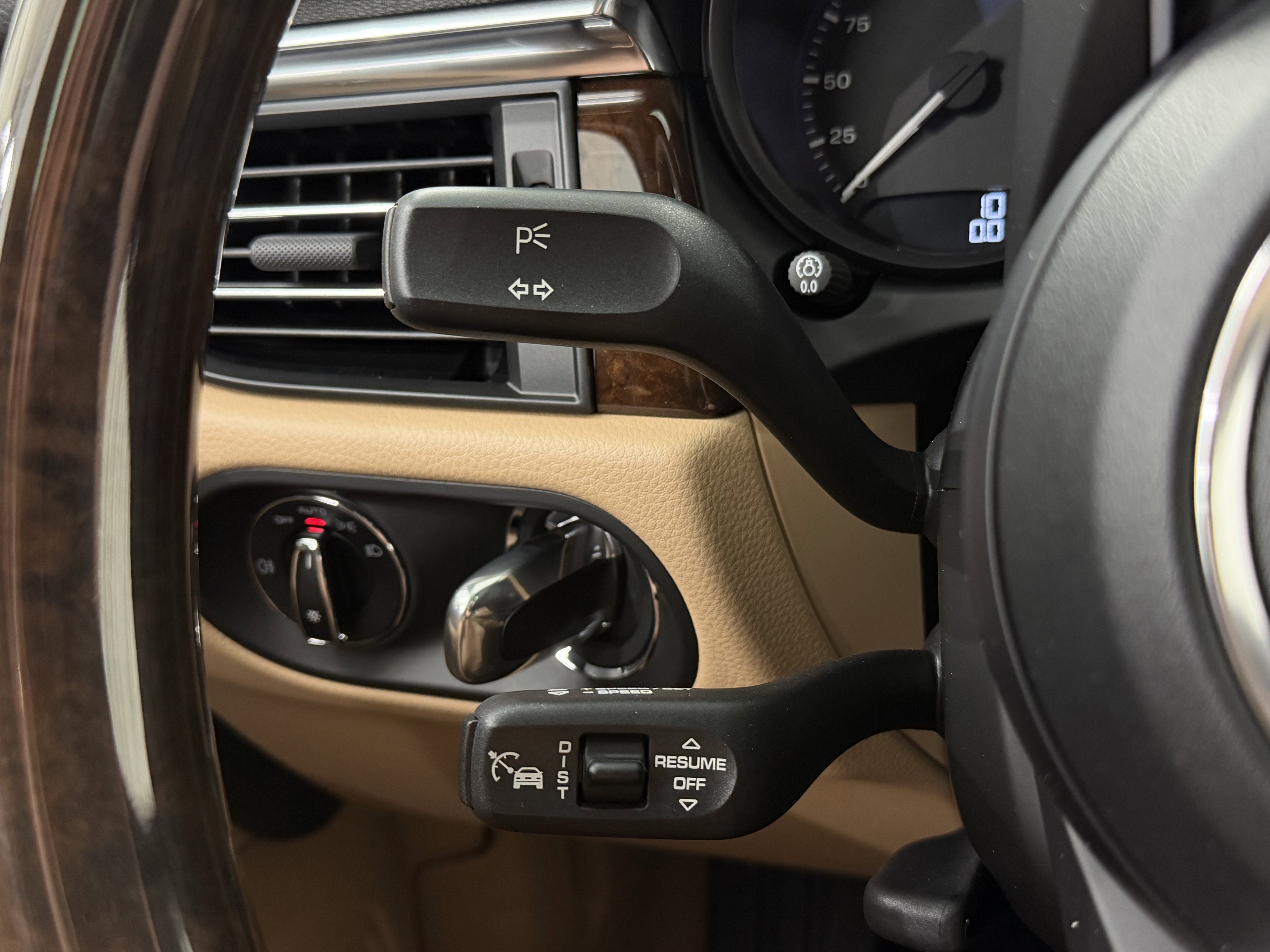 New 2026 Porsche Macan image 48