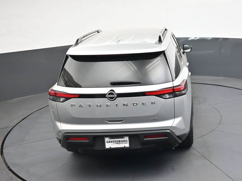Used 2025 Nissan Pathfinder SV AWD/4WD image 37