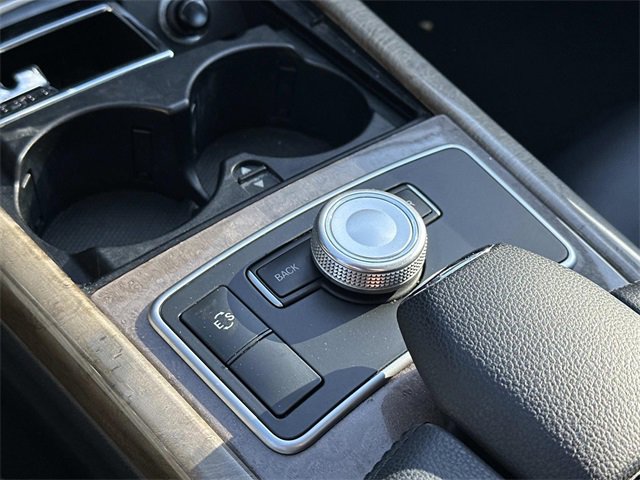 Used 2011 Mercedes-Benz E 350 4MATIC Sedan image 32