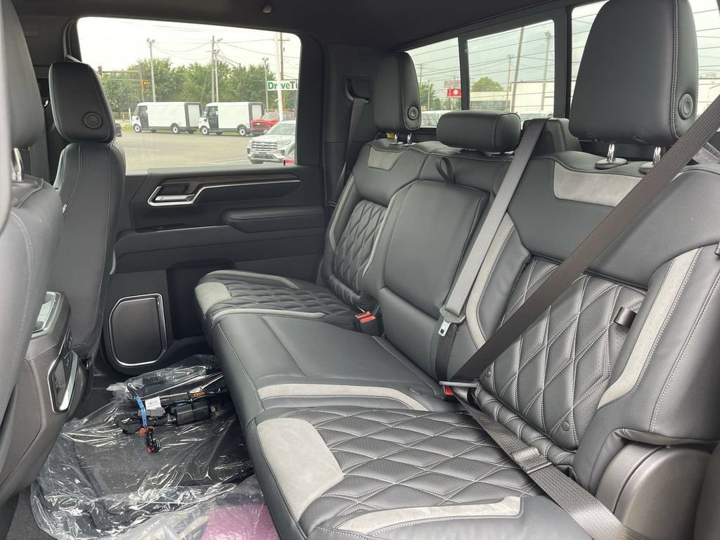New 2026 Chevrolet Silverado 3500 High Country w/ High Country Premium Package AWD/4WD image 22