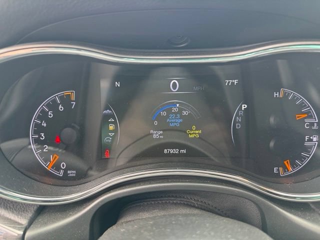 Used 2021 Jeep Grand Cherokee Trailhawk w/ Premium Lighting Group AWD/4WD image 18