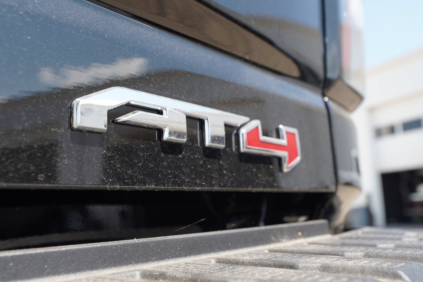 New 2026 GMC Sierra 2500 AT4 w/ AT4 Premium Plus Package AWD/4WD image 22