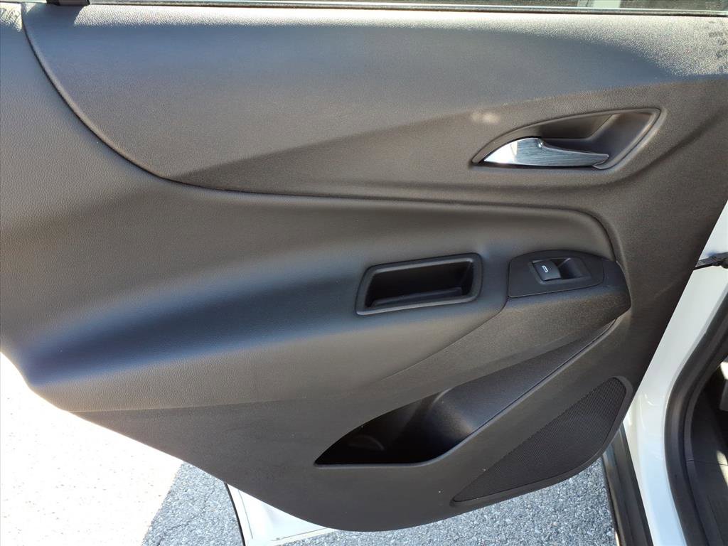 Used 2023 Chevrolet Equinox LT image 33