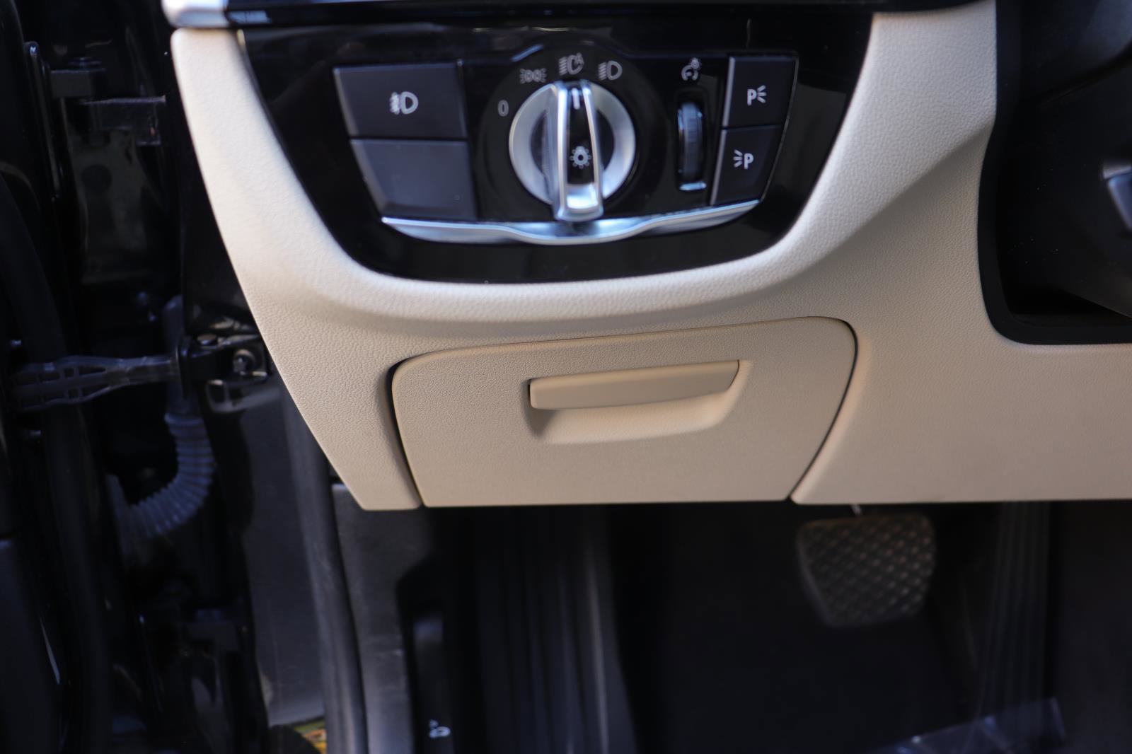 Used 2018 BMW 530i w/ Premium Package image 21