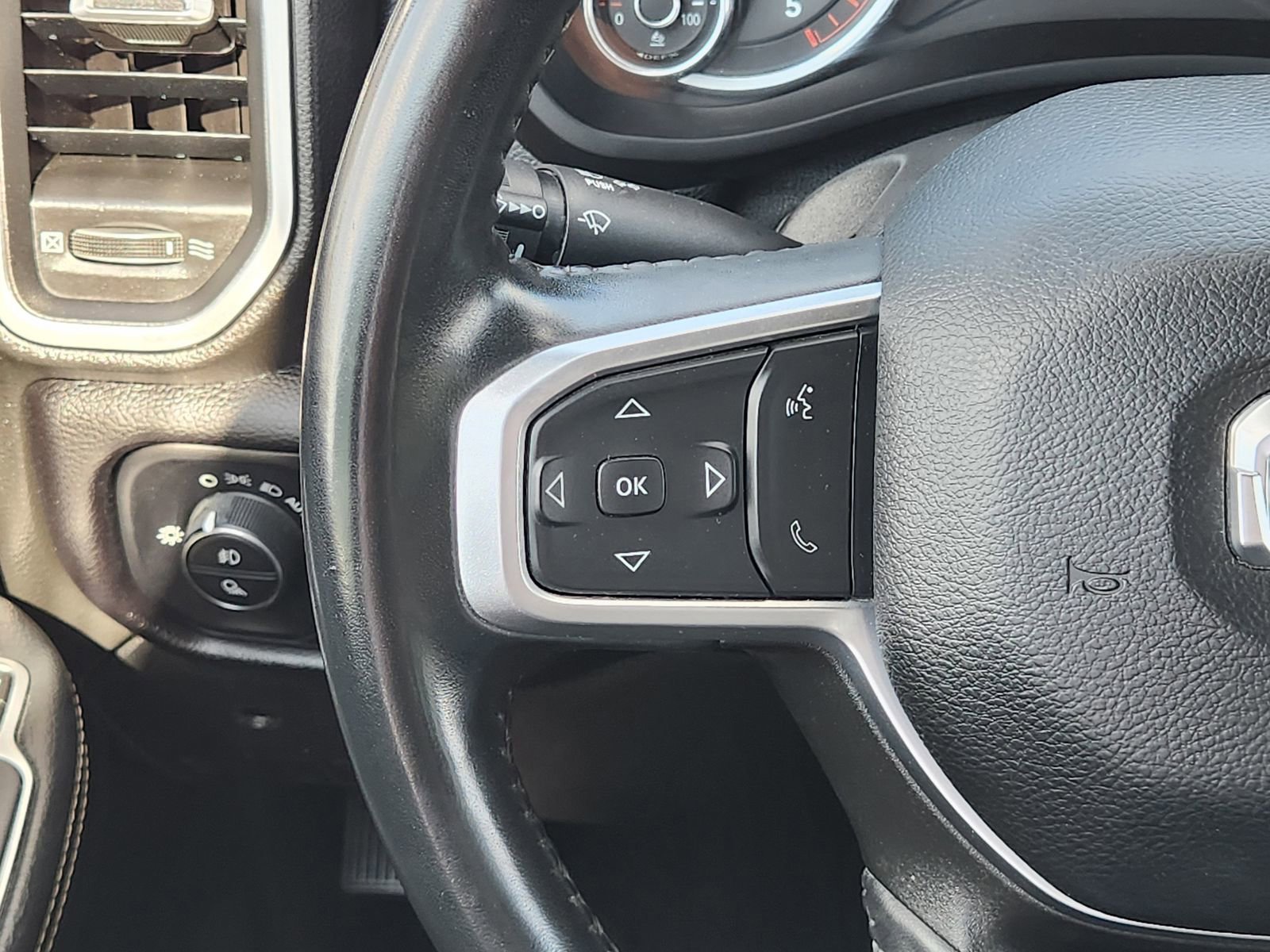 Used 2024 RAM 3500 Big Horn image 28