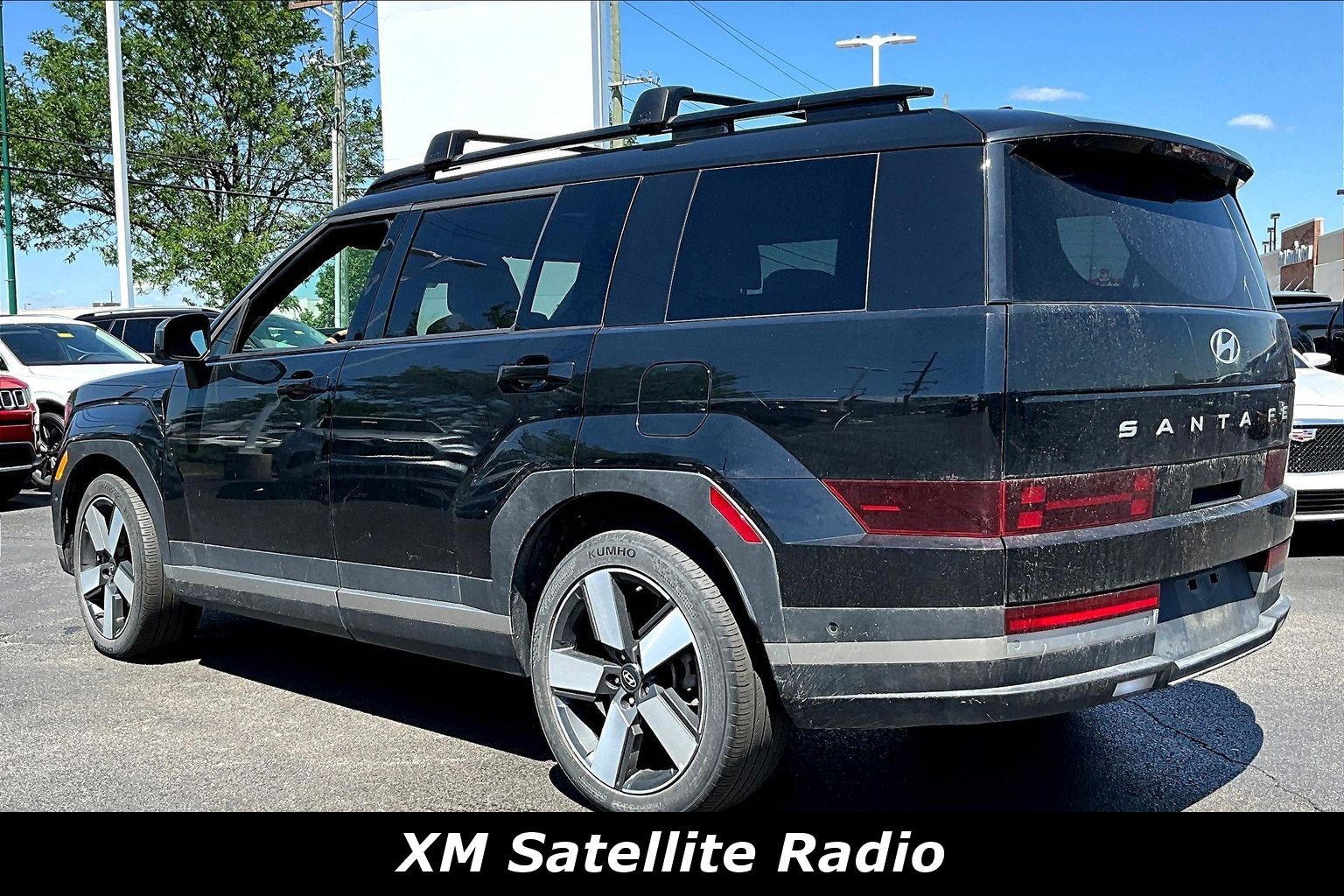 Used 2025 Hyundai Santa Fe Limited AWD/4WD image 4