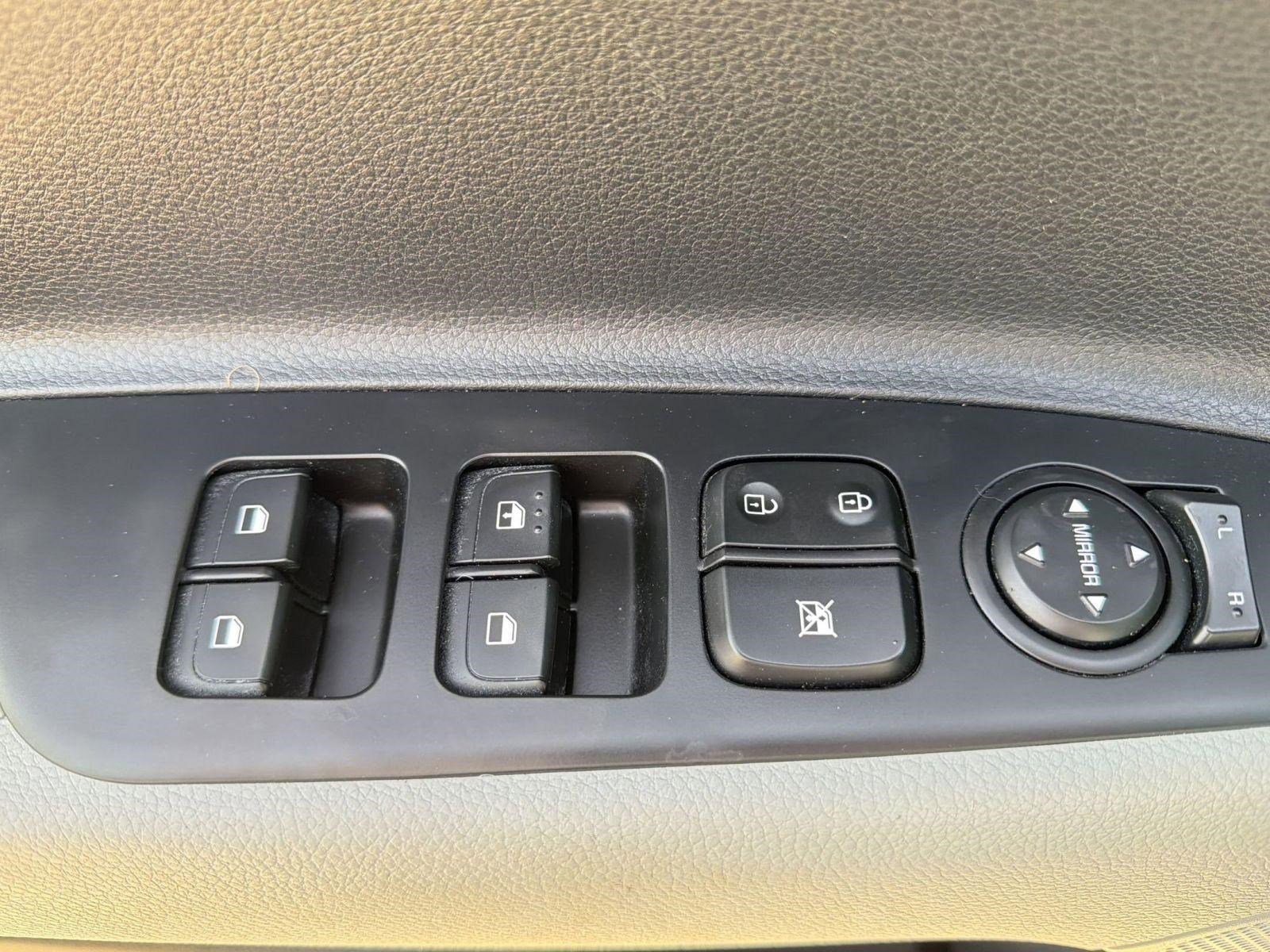 Used 2023 Kia Rio S image 11