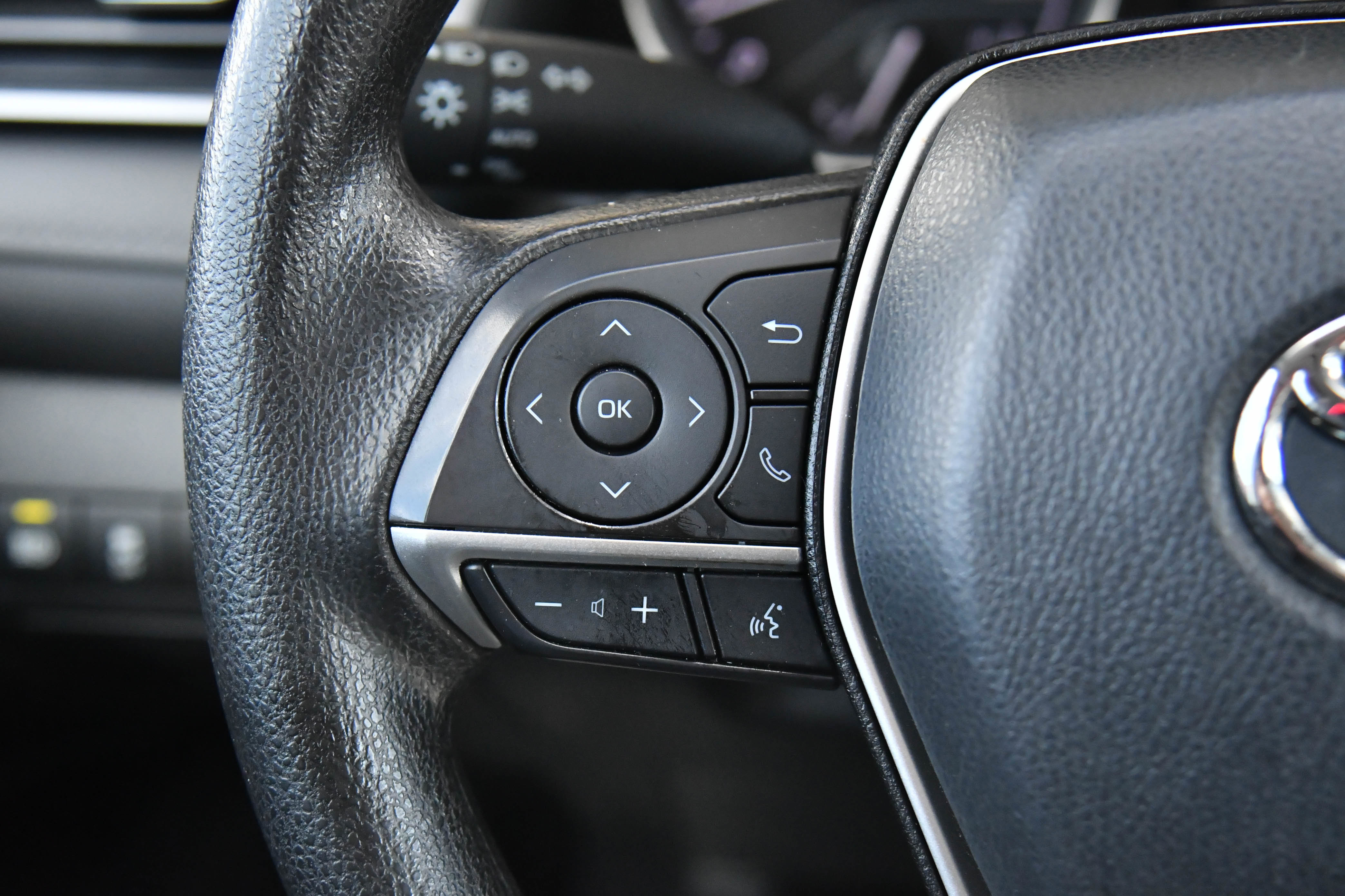 Used 2024 Toyota Camry LE image 28