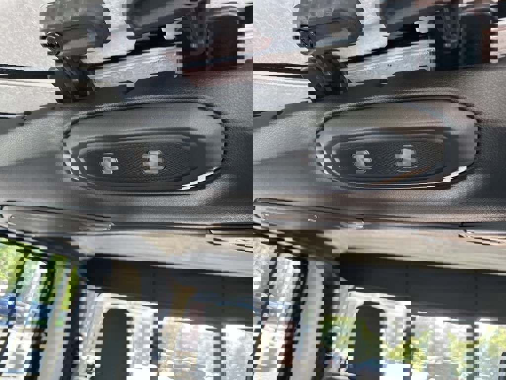 New 2025 Jeep Gladiator Sport image 32