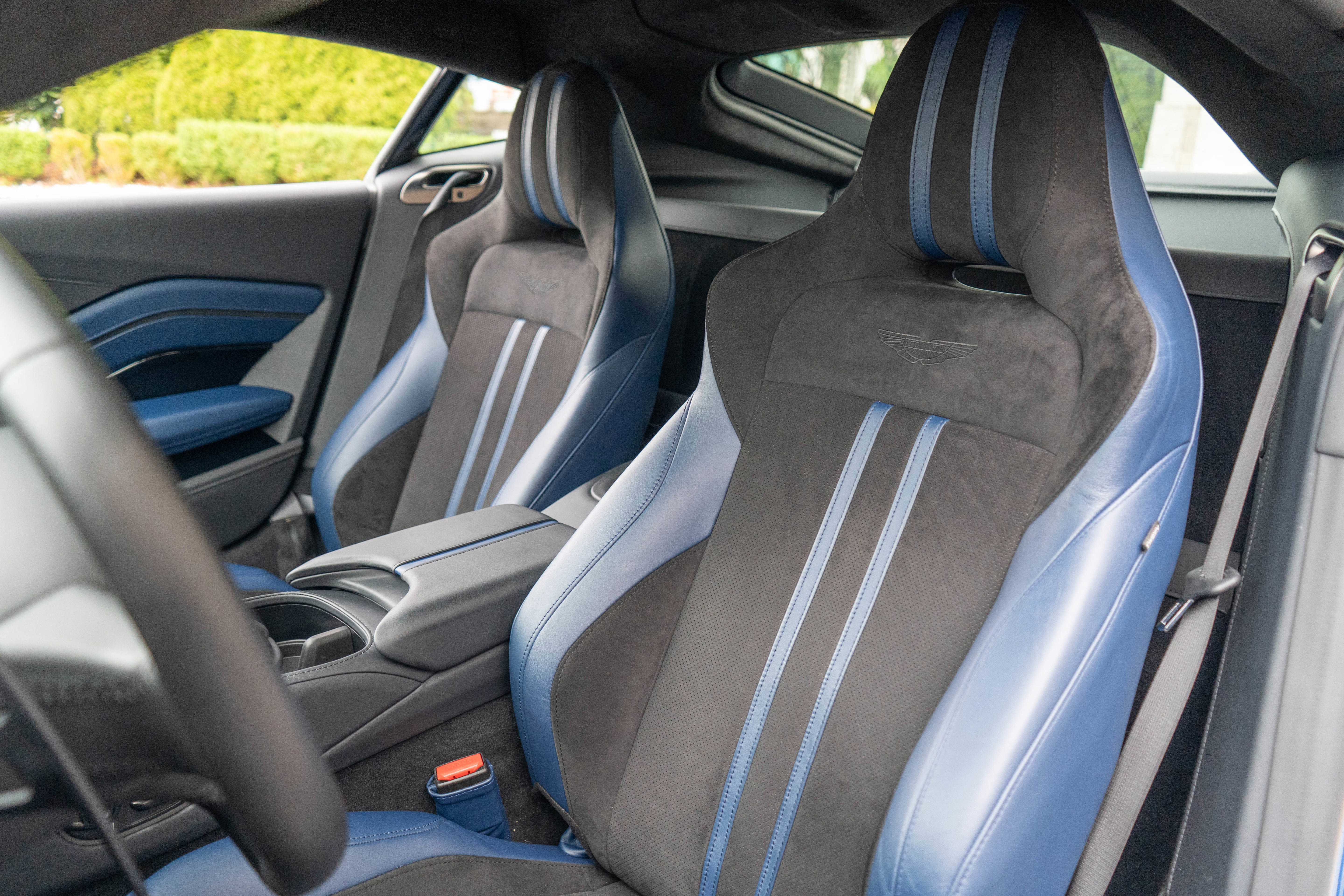 Used 2022 Aston Martin V8 Vantage image 13