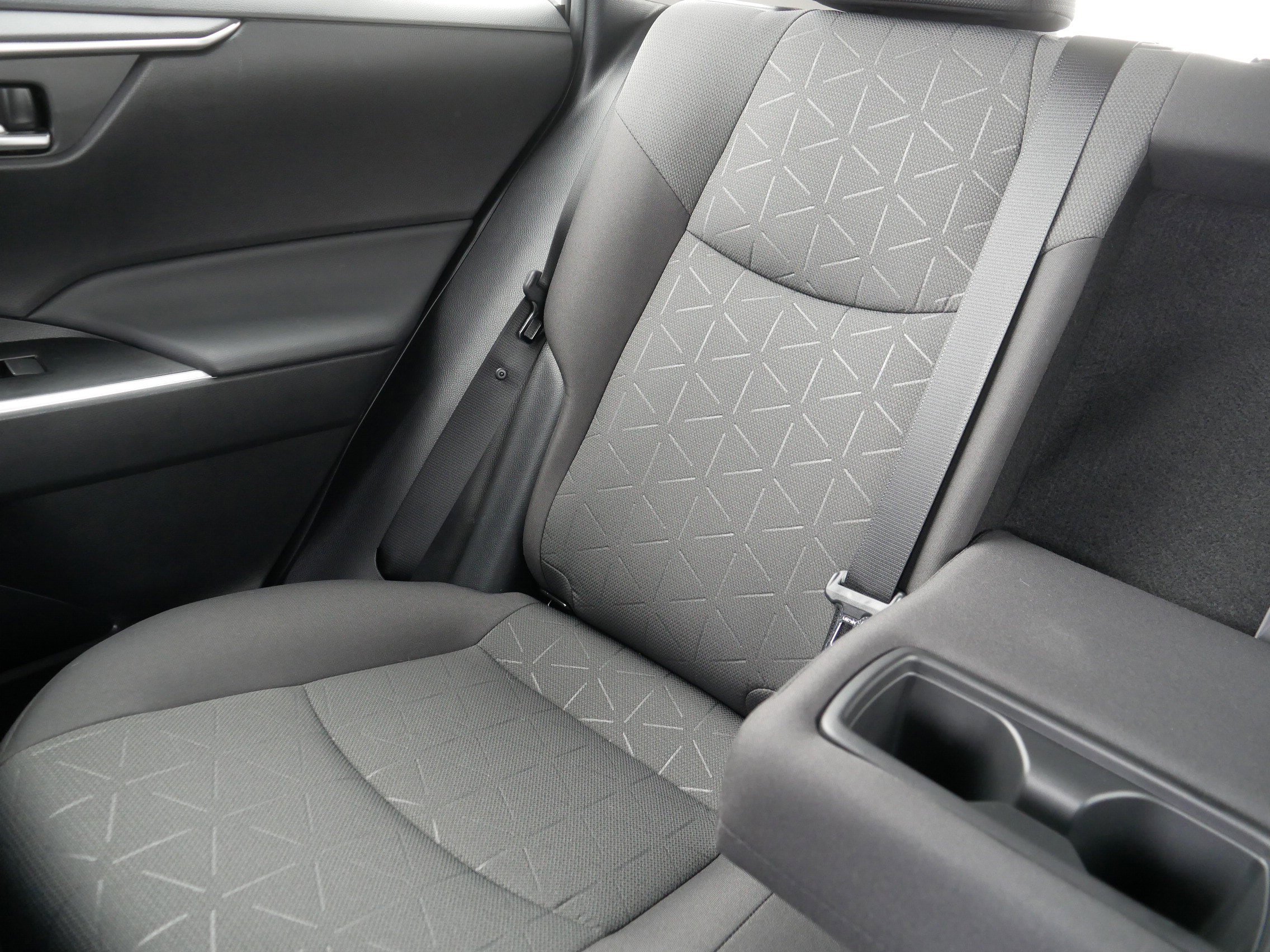 Used 2022 Toyota RAV4 XLE w/ Convenience Package AWD/4WD image 12