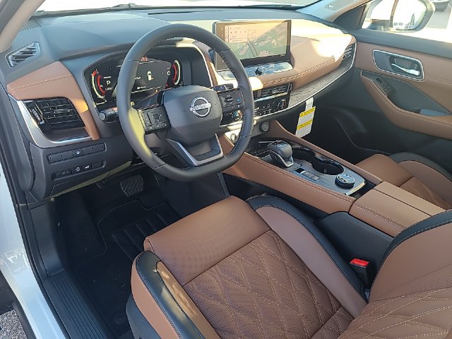 New 2026 Nissan Rogue Platinum AWD/4WD image 13