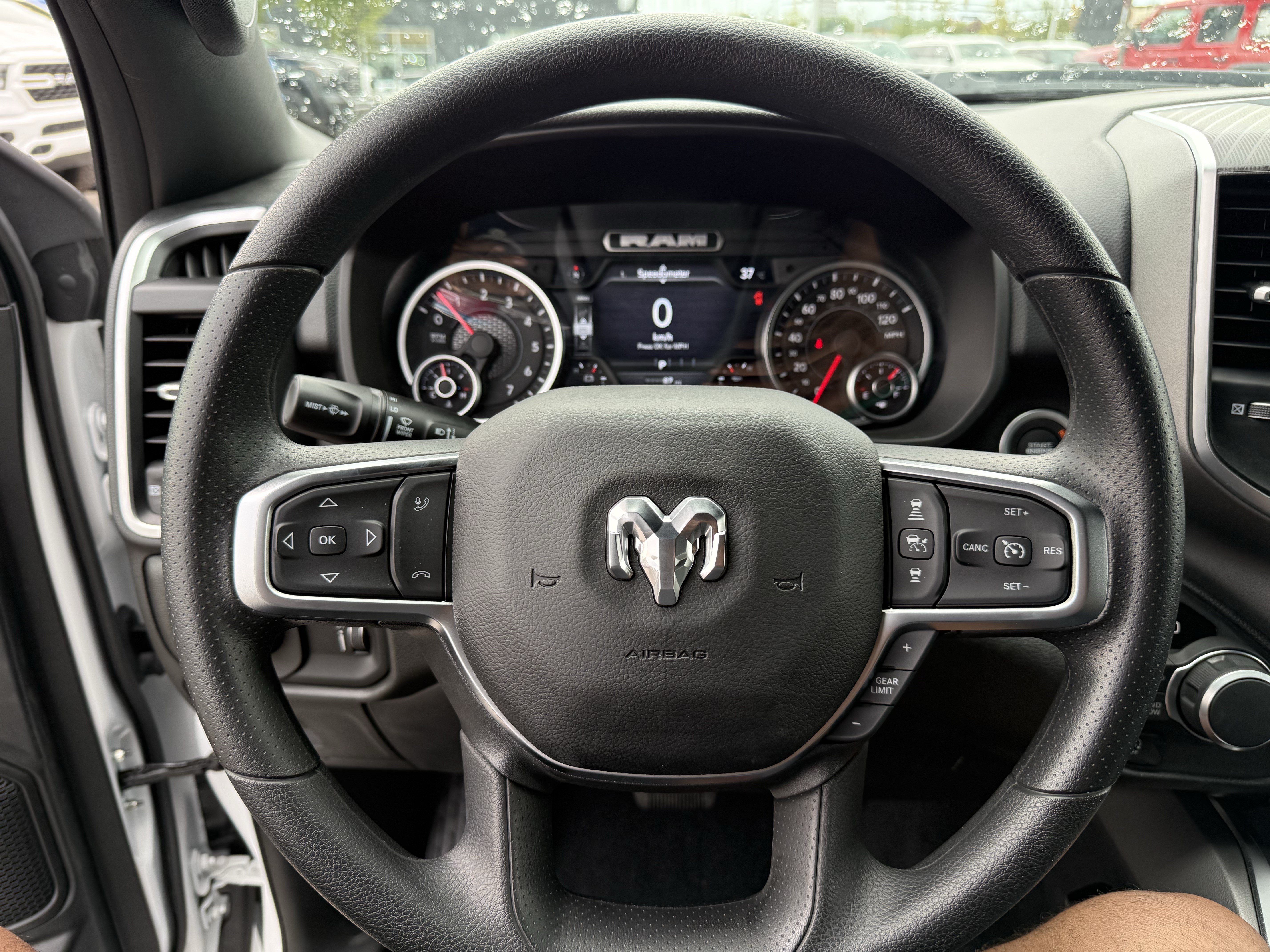 New 2026 RAM 1500 Express AWD/4WD image 17