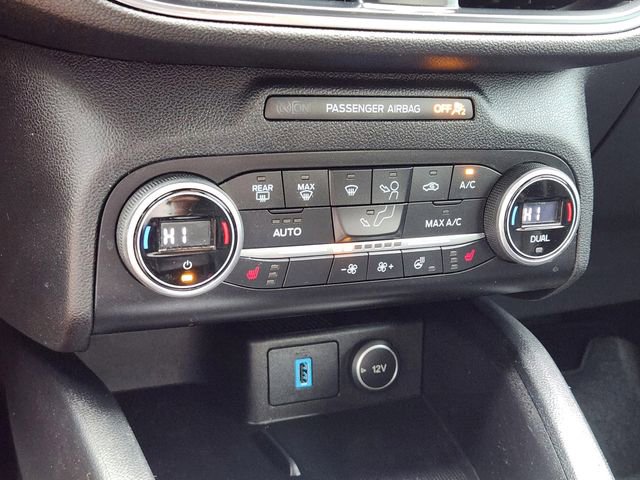 Used 2020 Ford Escape Titanium w/ Titanium Premium Package 2.0 FWD image 19