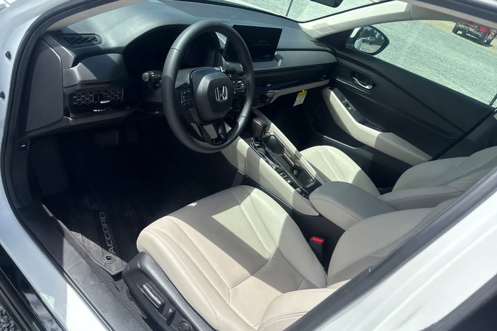 Used 2024 Honda Accord EX-L image 14