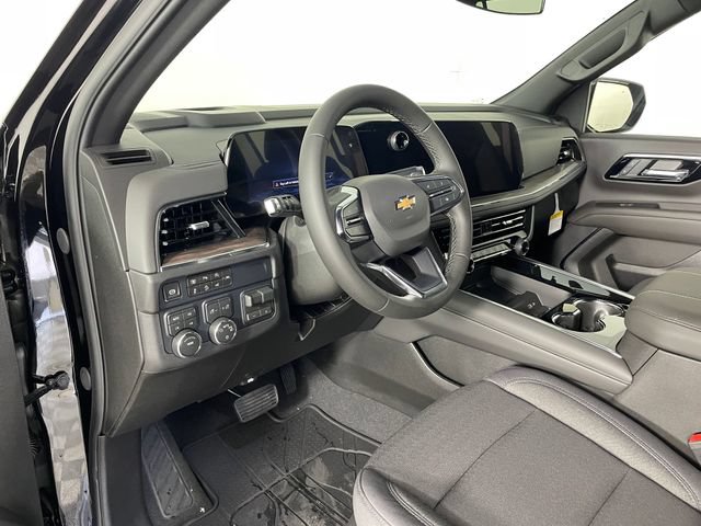 New 2026 Chevrolet Suburban LS w/ LPO, Dark Essentials Package AWD/4WD image 3