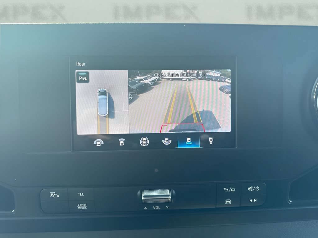 Used 2023 Mercedes-Benz Sprinter 2500 image 10