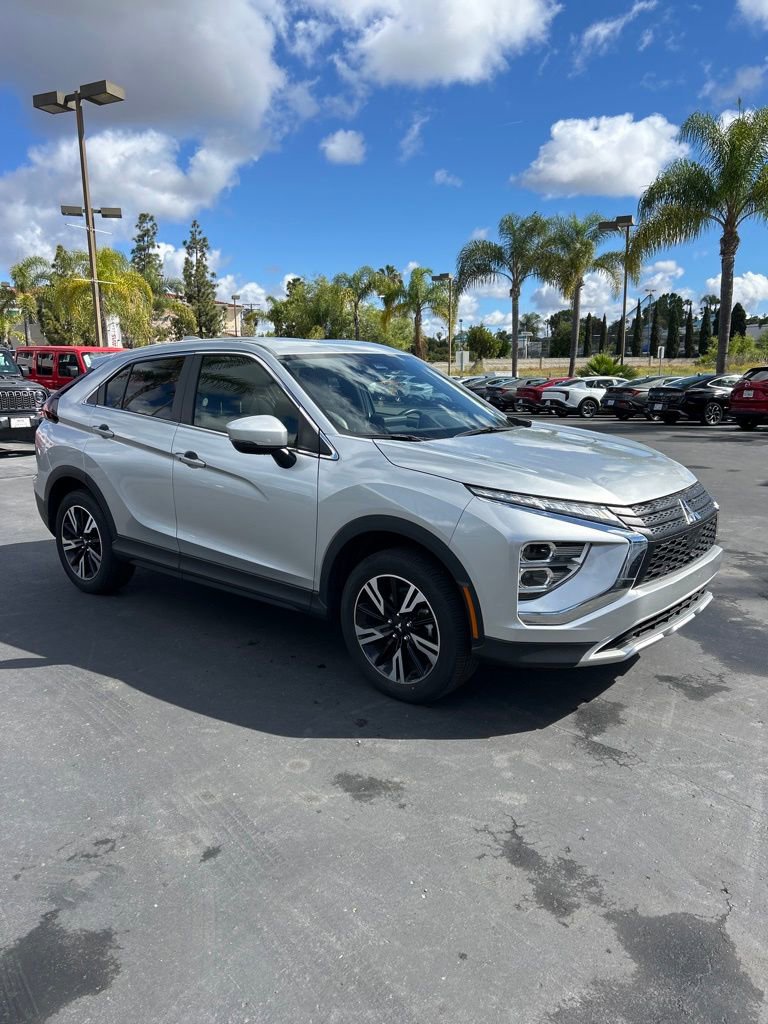 Used 2025 Mitsubishi Eclipse Cross SE image 3