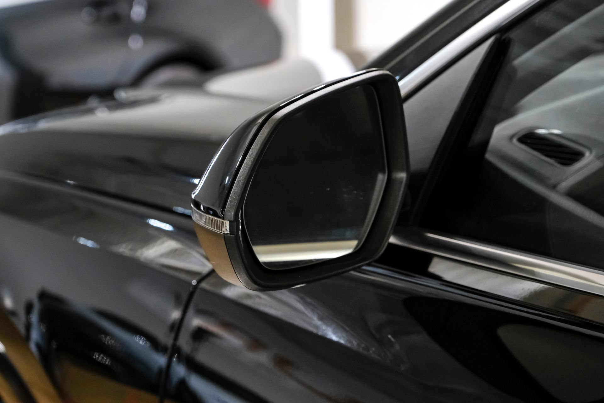 Used 2023 Audi Q8 Premium Plus w/ Premium Plus Package image 44