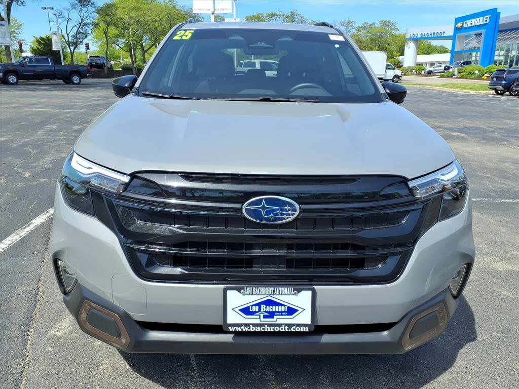 Used 2025 Subaru Forester Sport AWD/4WD image 2