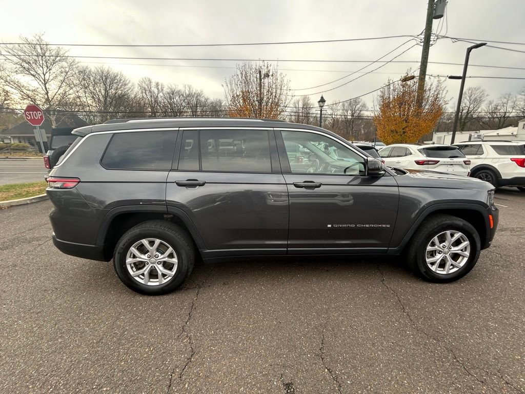 Used 2022 Jeep Grand Cherokee L Limited image 4