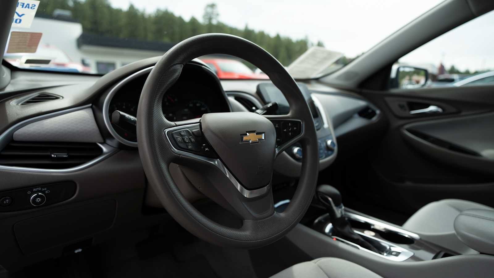 Used 2024 Chevrolet Malibu LT FWD image 10