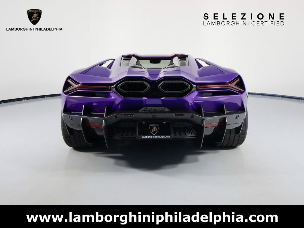 Used 2024 Lamborghini Revuelto image 6