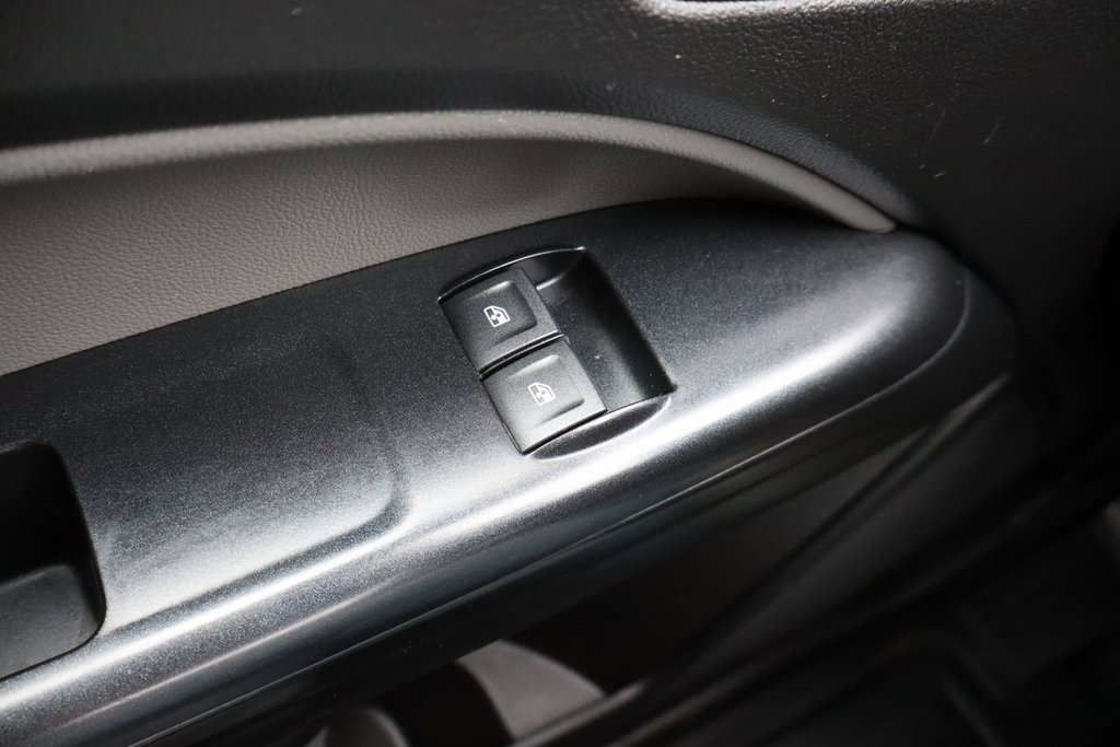 Used 2020 Chevrolet Colorado W/T image 12