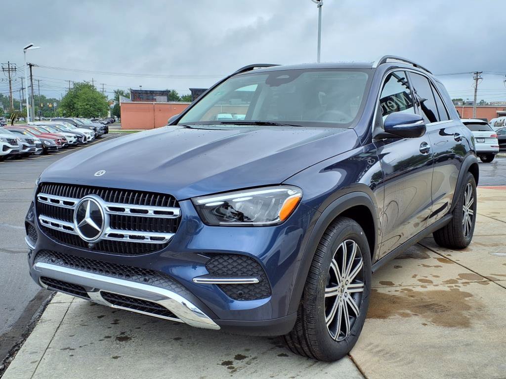New 2026 Mercedes-Benz GLE 450e 4MATIC image 3