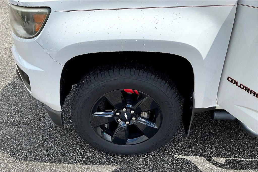 Used 2018 Chevrolet Colorado LT w/ Redline Special Edition AWD/4WD image 9