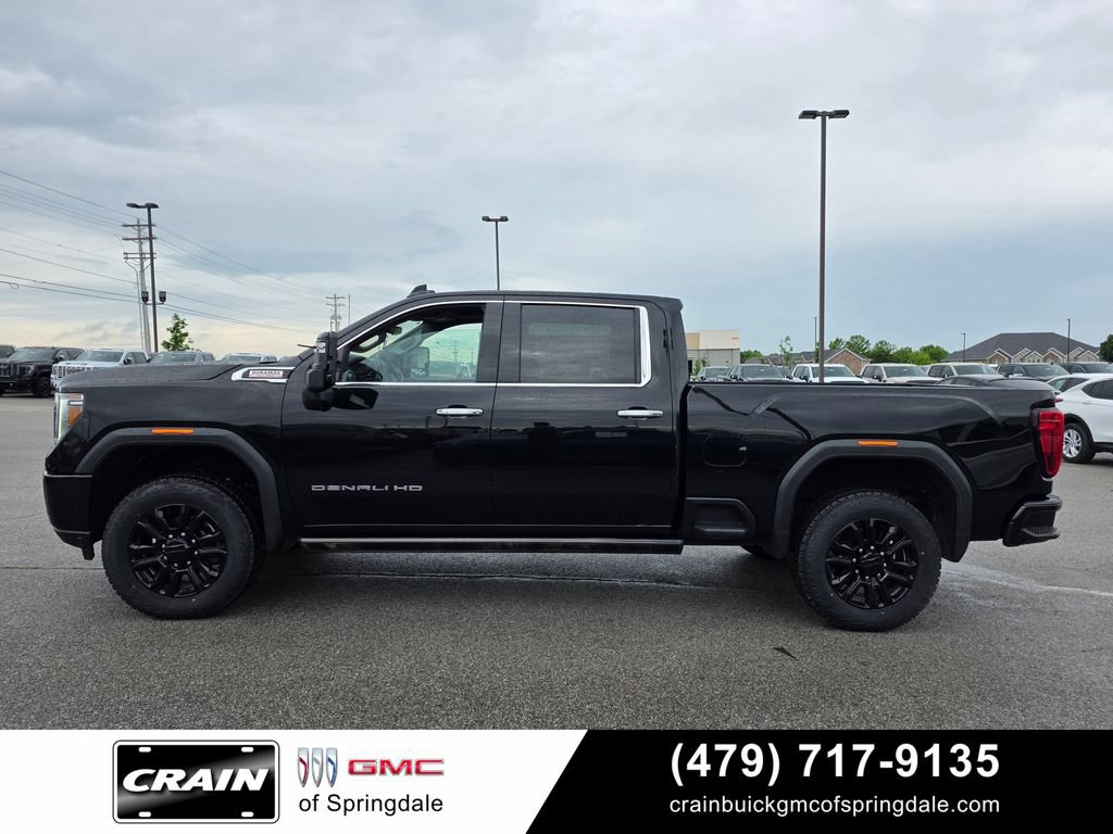Used 2021 GMC Sierra 2500 Denali w/ Denali Black Diamond Edition AWD/4WD image 4